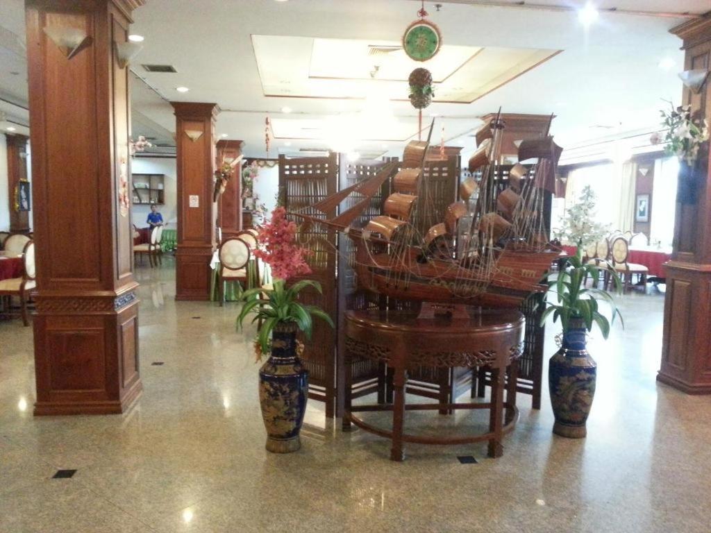 Angkham Hotel Vientiane Exterior foto
